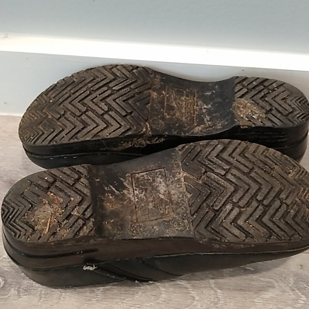 Dansko Clogs size 38 - Picture 4 of 4